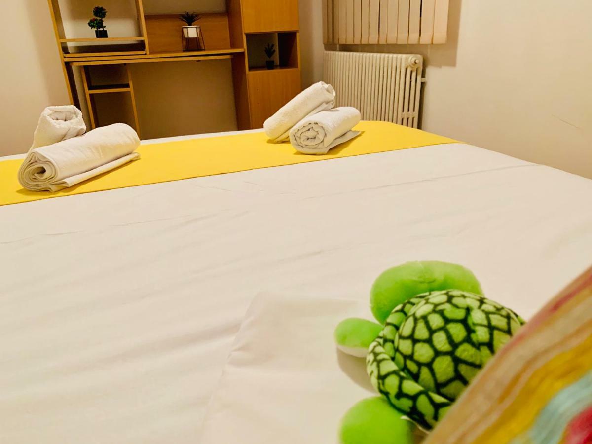 Ultracentral Apartment With All You Need: Wifi, Tv, Ac, Washer, Coffe ทิมิชัวรา ภายนอก รูปภาพ