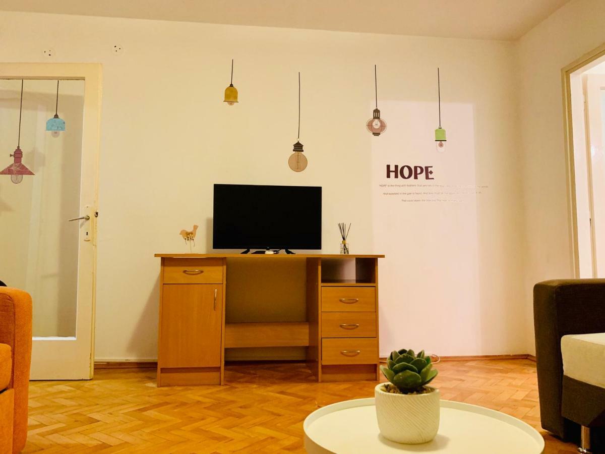 Ultracentral Apartment With All You Need: Wifi, Tv, Ac, Washer, Coffe ทิมิชัวรา ภายนอก รูปภาพ